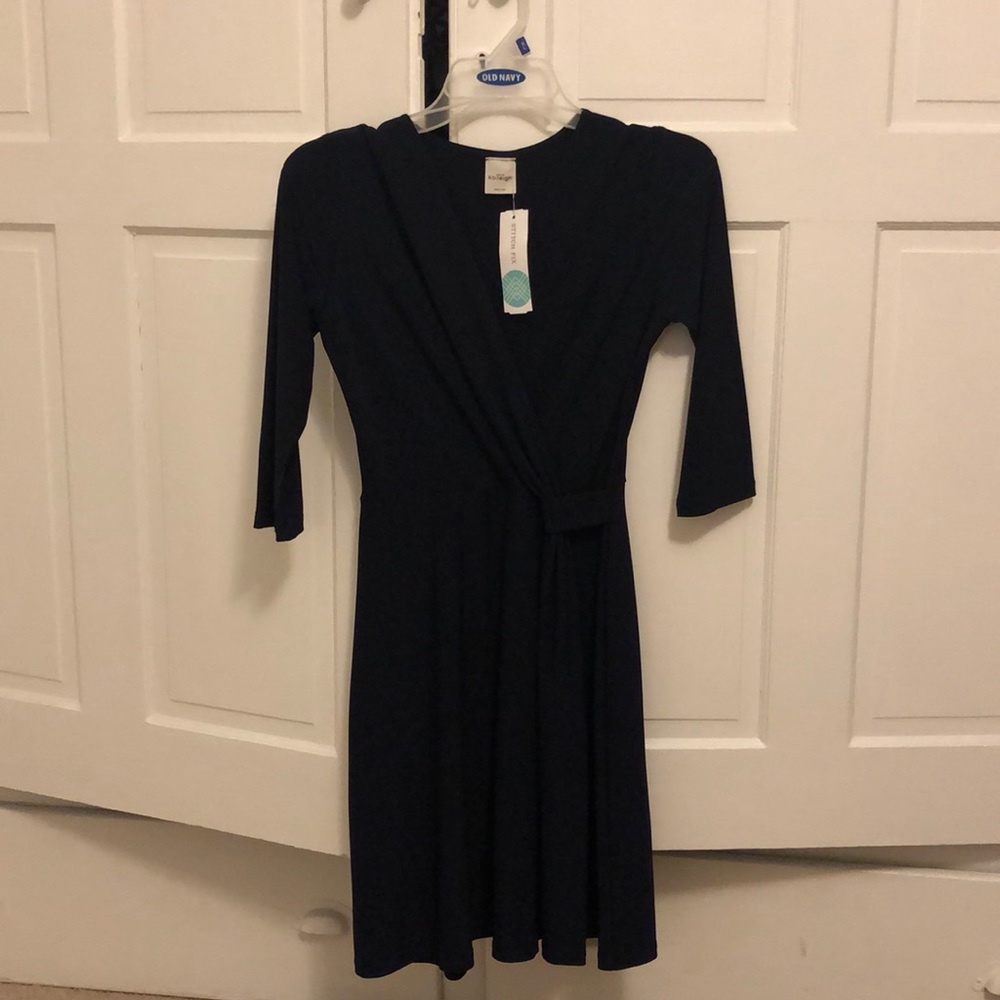 Navy blue 3/4 sleeve dress